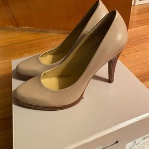 NWT nine west heels tan size 8